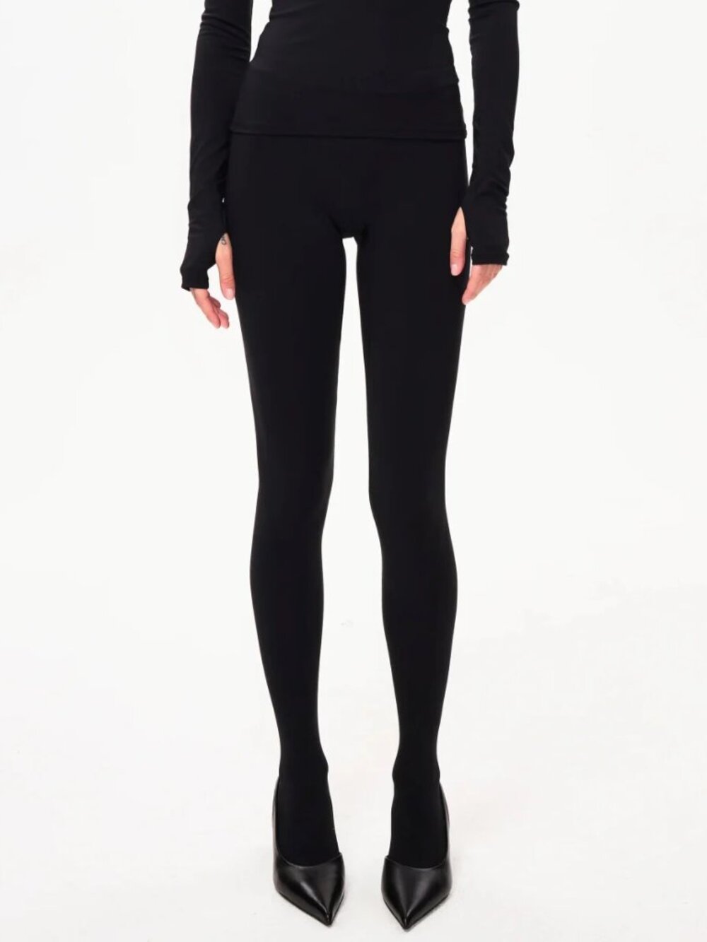 KHY Footed Leggings in Black - Medium - Excellent Condition